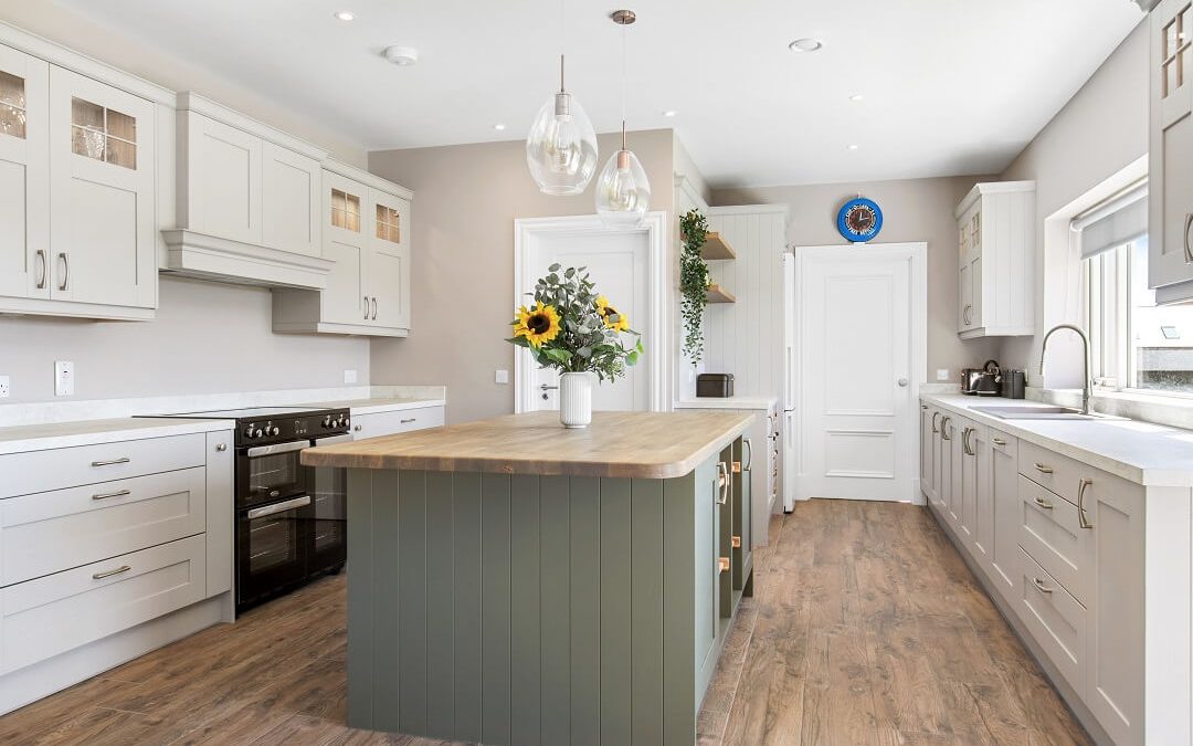 Earthy Tones and Wonderful Wood